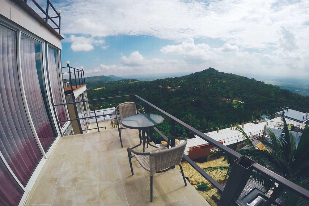 The Resort Angel Hill Ban Khanan Chit Bagian luar foto