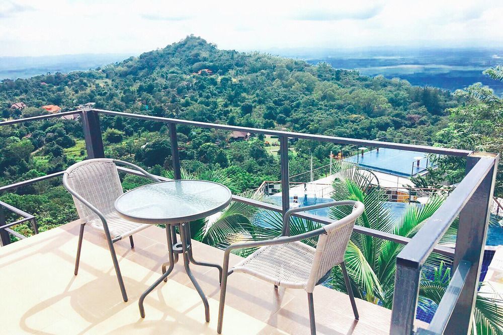 The Resort Angel Hill Ban Khanan Chit Bagian luar foto